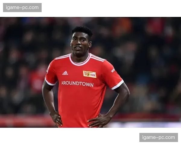 官方：奥格斯堡与主帅托鲁普续约两年