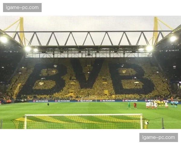 威斯特法伦南看台tifo主题：“每一场都是决赛”，呼应密集赛程